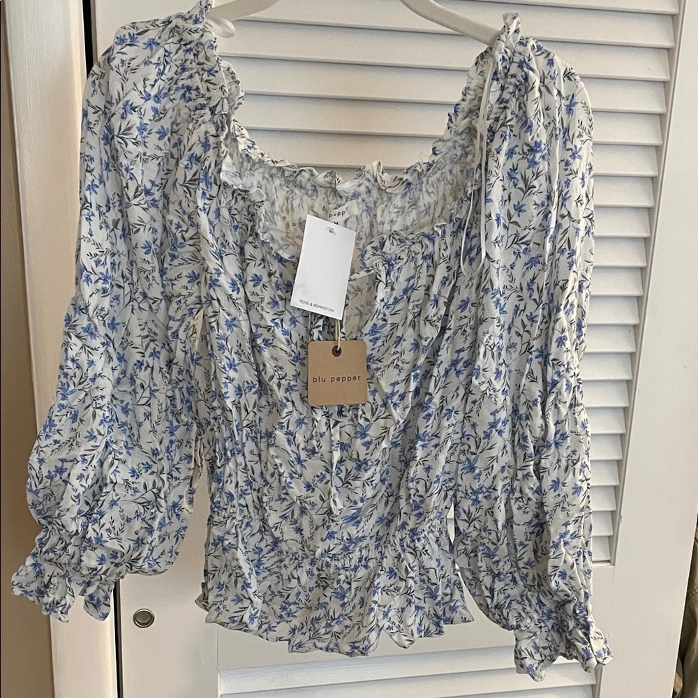 Blu Pepper Blue and White Floral Blouse